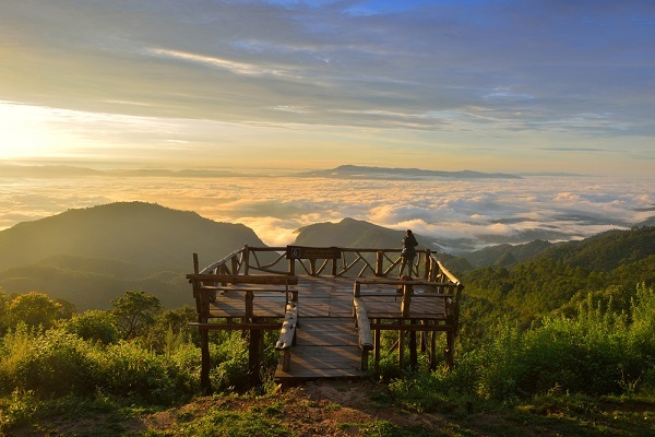 Thailand-travel-guide-sunrise-sunset viewpoint-Doi-Ang-Khang-Chiang-Mai-Thailand